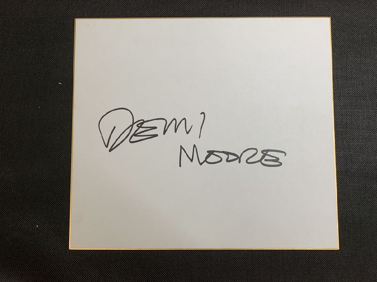 ◇P28/1円～直筆サイン色紙/デミ・ムーア（Demi Moore）/ニュースステーション出演後の画像1