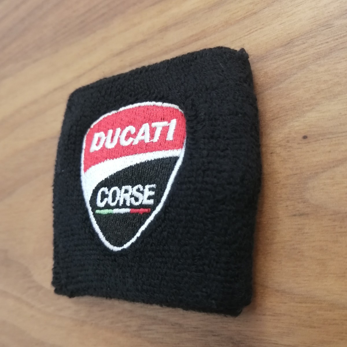 DUCATI(ドゥカティ) マスターシリンダーカバー_画像3