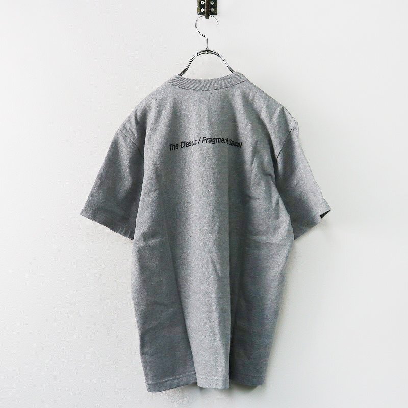 未使用 2021SS サカイ × フラグメントデザイン sacai x Fragment Design 21-0314S ロゴTシャツ 2/グレー メンズ コラボ【2400013783996】_画像2