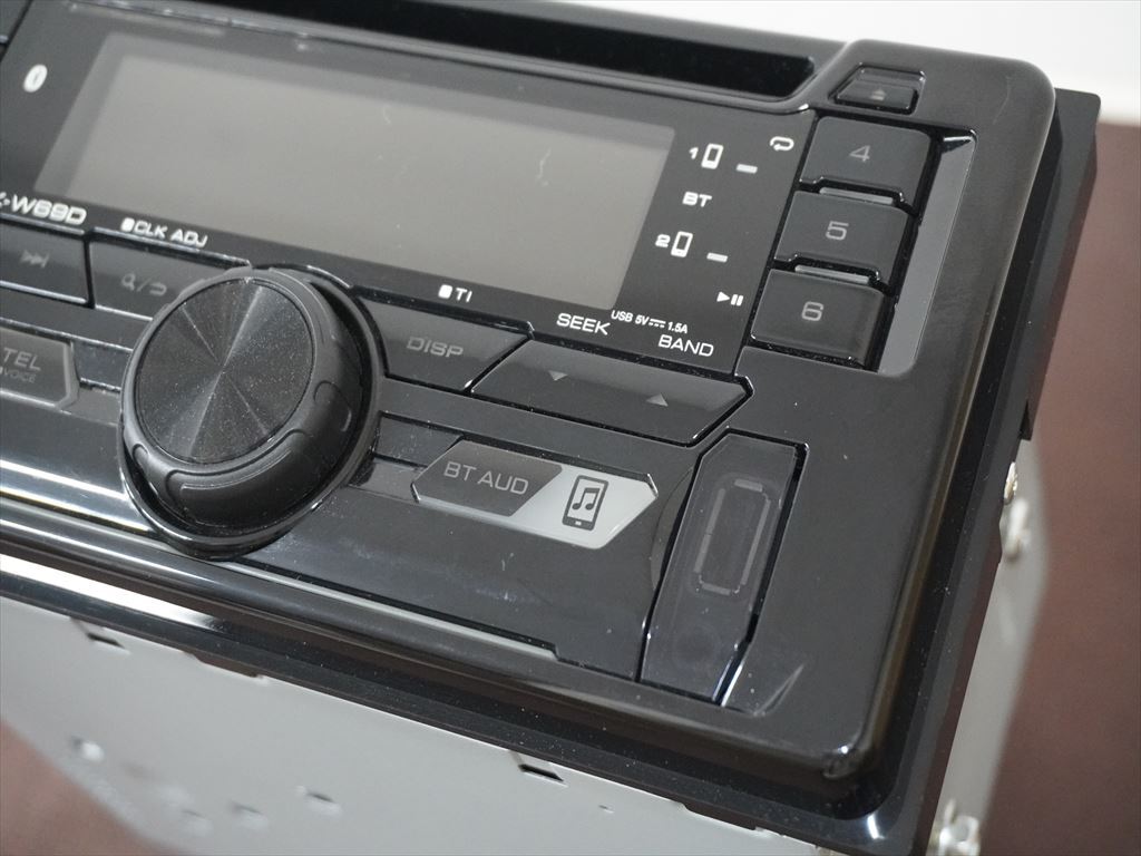 (中古品) ダイハツ純正(KENWOOD) CDデッキ CD/AUX/USB端子 FM/AMラジオ CUK-W69D 08600-K9033 ステアリングスイッチ対応品 iPod/iPhone接続_画像6