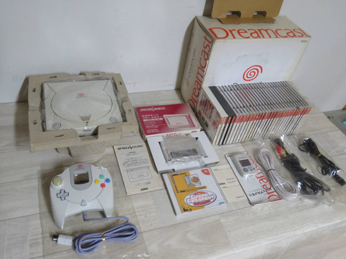 美品! SEGA セガ Dreamcast ドリームキャスト HKT-3000 本体 コントローラー 元箱 付属品完備 + 希少ソフト×30本 まとめ売り 追加画像有り_画像1