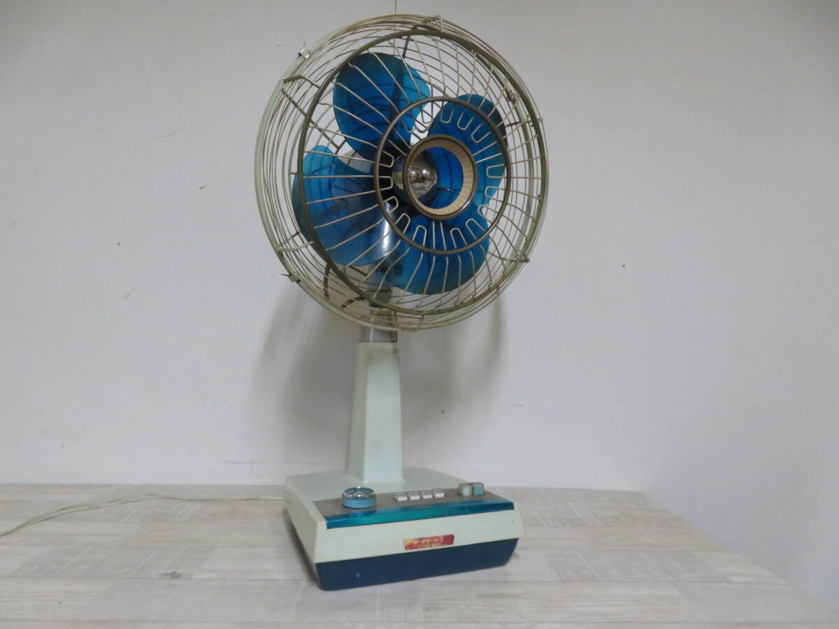 TOSHIBA Toshiba electric fan 30cm ME shape Showa Retro blue 4 sheets wings root . seat .. that time thing indoor keeping goods addition image equipped 