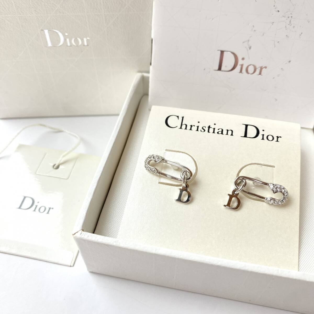 ディオール DIOR レディース 安全ピン ピアス シルバー