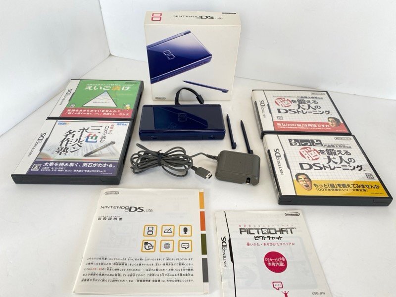 Nintendo DS Lite Enamel Navy USG-001 ソフト４点付き ニンテンドー DSトレーニング ☆ちょこオク☆80の画像1