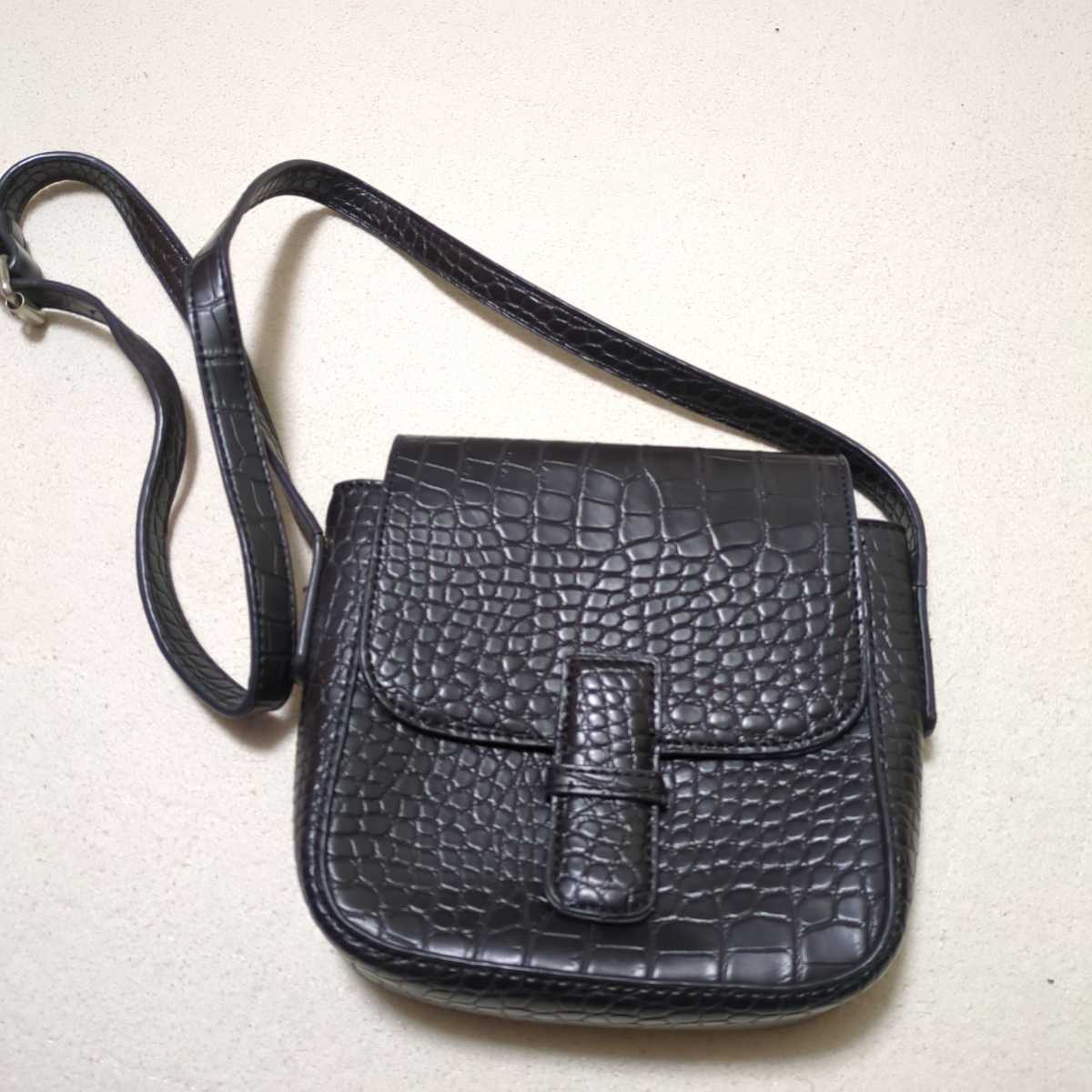  black crocodile style * shoulder bag . beautiful goods *.