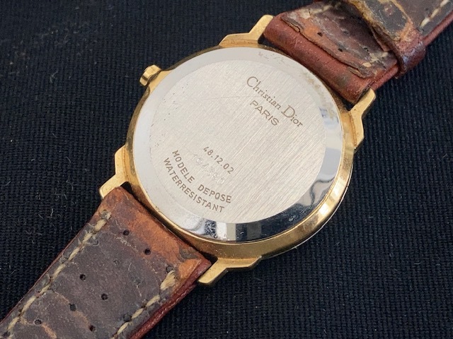 ※5703 Christian Dior 腕時計 48.12.02 クオーツ デイト レディース 白文字盤 不動 個人保管品_画像3
