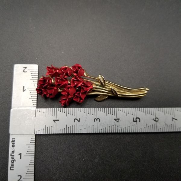 90's DM97 赤い薔薇の花束 立体 ヴィンテージ ブローチ ゴールドトーン フローラル 昭和レトロ コスチュームジュエリー 存在感 ADO6_画像8