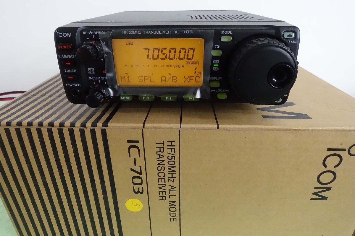IC-703【ICOM】HF/50MHz（オールモード）10W 動作・美品 動作品 の画像1