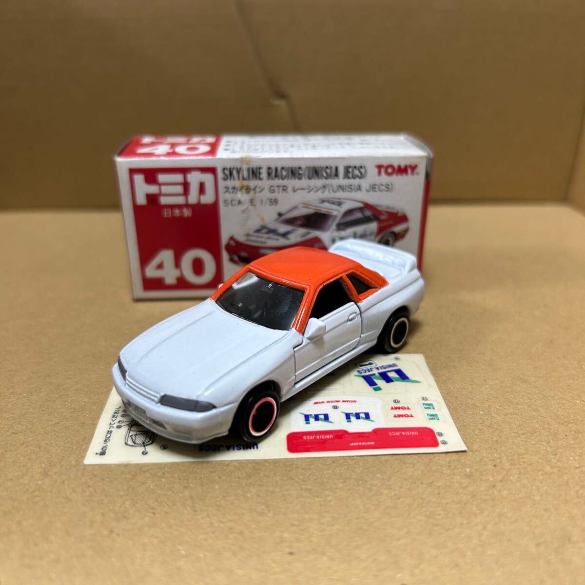 032006 トミカ No.40 スカイライン GT-R R32 UNISIA JECS 赤箱 日本製 試作品 の画像1