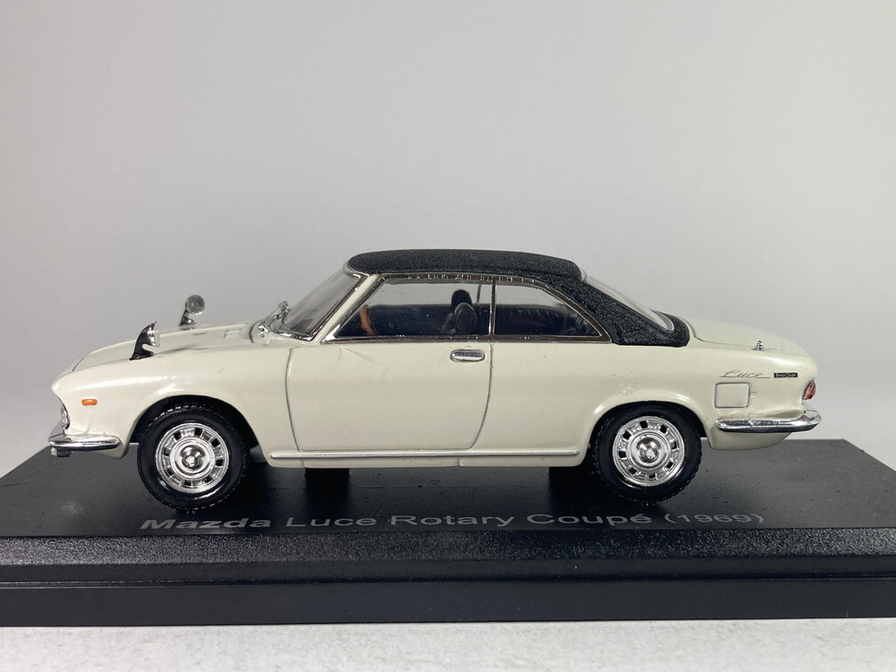 マツダ ルーチェ ロータリークーペ Mazda Luce Rotary Coupe 1/43 (1969) - アシェット国産名車コレクション Hachette_画像3