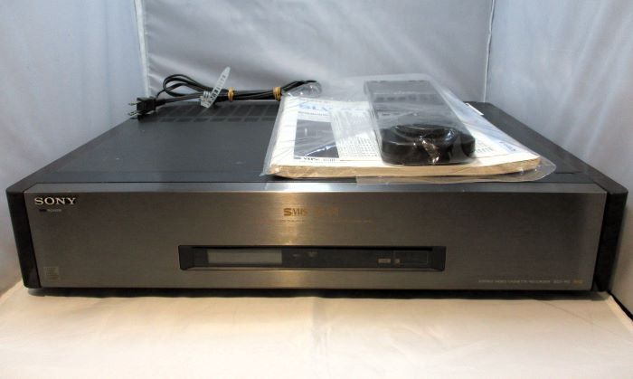 2403254J SONY SLV-R5 S-VHSビデオデッキの画像1