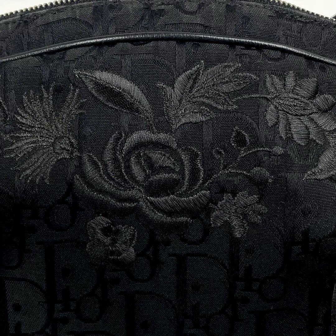 【極美品】Christian Dior ディオール ハンドバッグ トロッター 総柄 刺繍 花 シルバー金具 レザー キャンバス 黒 ブラック フォーマルの画像3