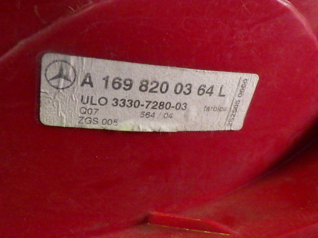  распродажа DBA-169033 Mercedes Benz A200 W169 задний фонарь левый правый 06-03-16-924 B2-L12-4s Lee a-ru Nagano 