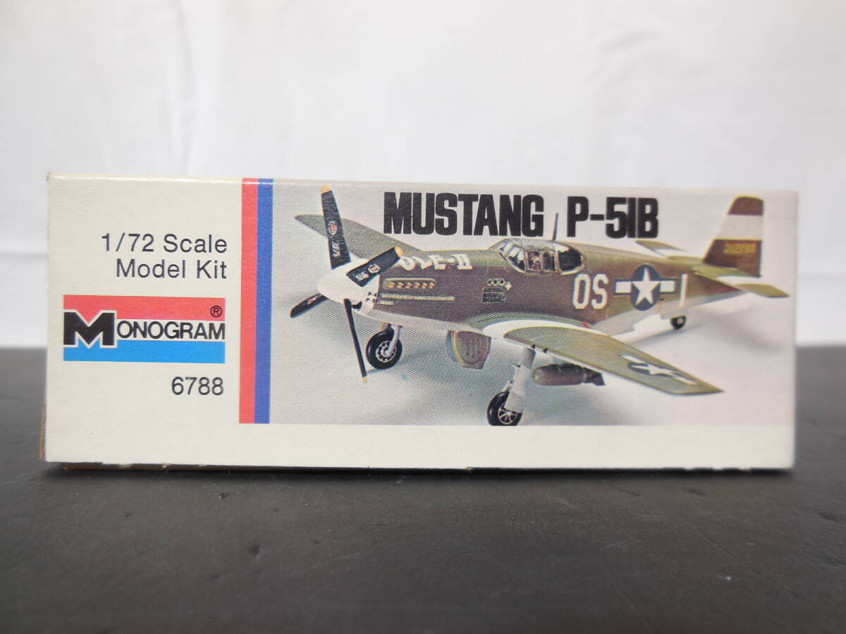 送料無料　Monogram Models　1/72 MUSTANG P-51B -ムスタング P-51B- プラモデル レトロ 希少 当時もの 昭和_画像2