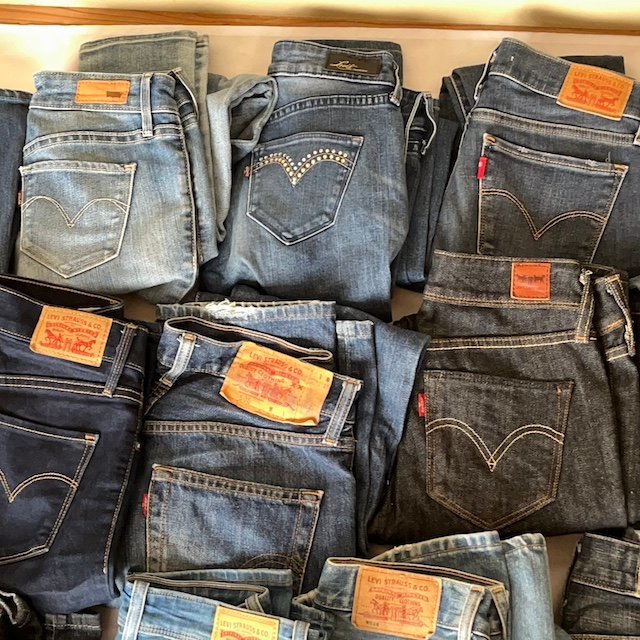 1スタ　リーバイスのみ　古着　A品　B品　ジーンズ　デニムパンツ　27着　セット　Levis メンズ　レディース まとめ売り 未洗濯_画像3