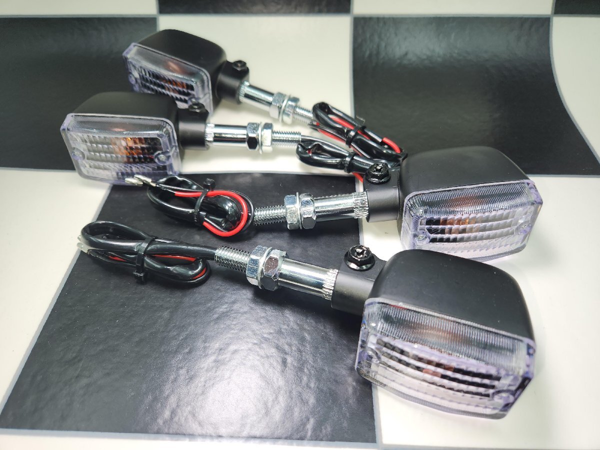 BMWタイプ角型ウィンカー 新品 ステーバルブ付 4個セット 汎用品 BMWタイプ角型ウィンカー 新品 ステーバルブ付 4個セット 汎用品