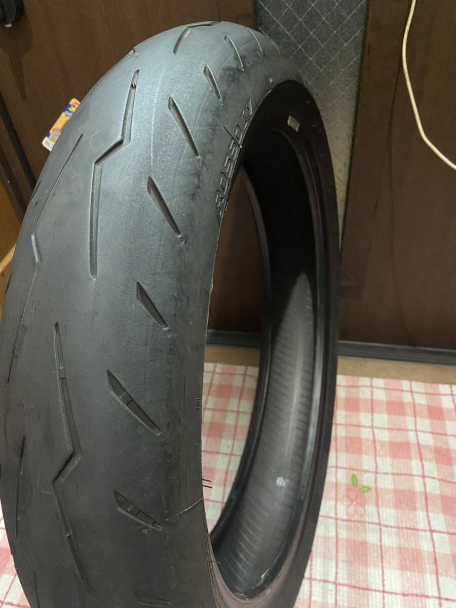 中古MCタイヤ 2021年製造 PIRELLI DIABLO ROSSOⅣ 120/70ZR17 ピレリ ディアブロ ロッソ4 120 70 17 1821 M3050_画像4