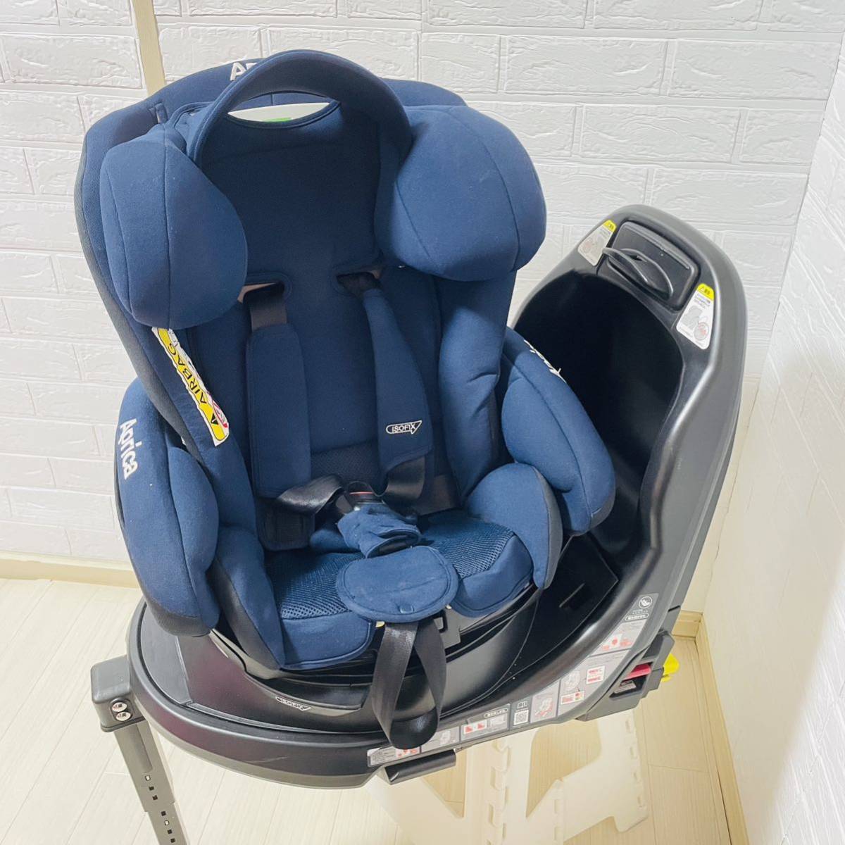 [ beautiful goods ] Aprica child seat tia Turn plus ISOFIX navy 