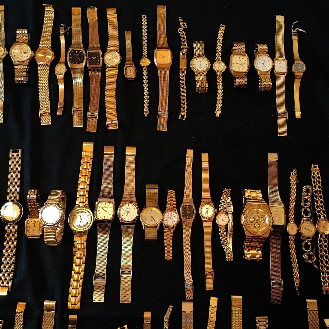 ゴールドカラー腕時計 100本 金色 宝石宝飾ストーン アクセサリー まとめて メンズレディース腕時計 大量 セット kg本点個 ジャンク H02の画像3