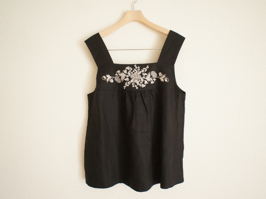  cat pohs 290 jpy [ regular price 1.6 ten thousand ] Anatelier ....linen no sleeve tops 38 black ab1 blouse Cami embroidery flax 