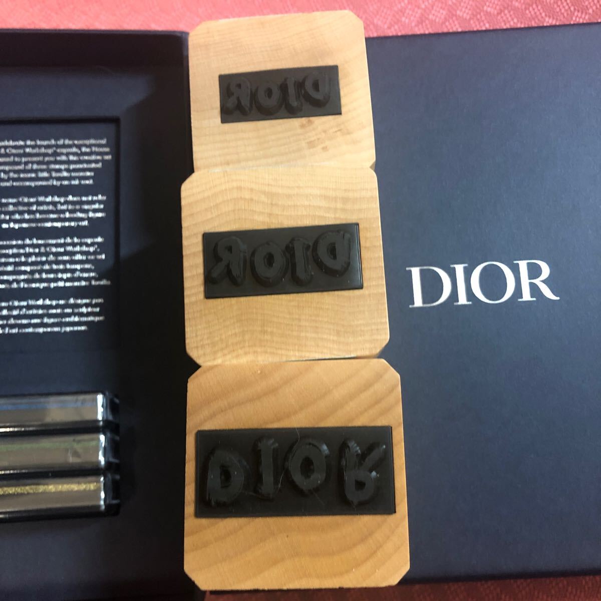 Dior メンズ　ノベルティー非売品　2024春　辰スタンプ&インク朱肉付_画像3