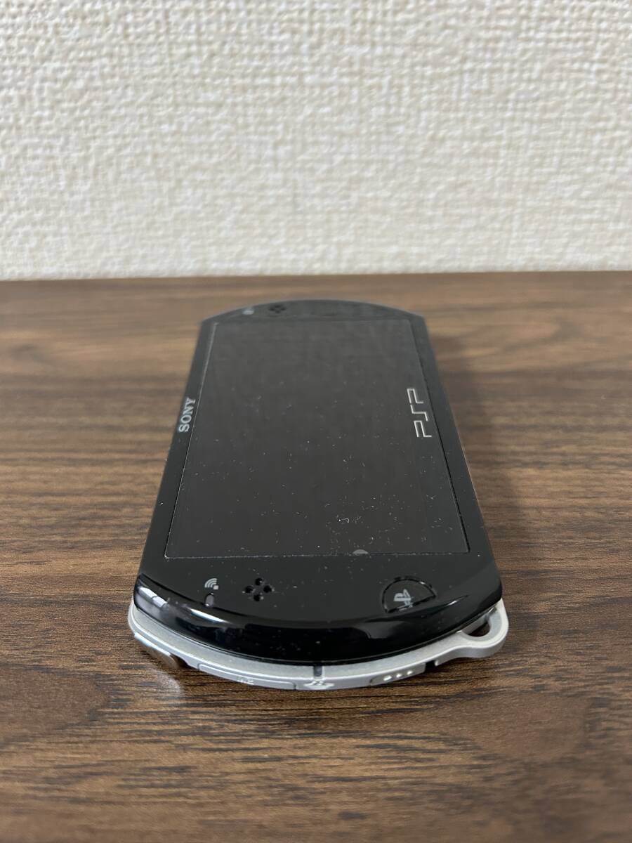 ② PSP go PSP-N1000 SONY ソニー 本体のみ（ソフトケース付き） 簡易動作確認済み フォーマット済み 現状品_画像3