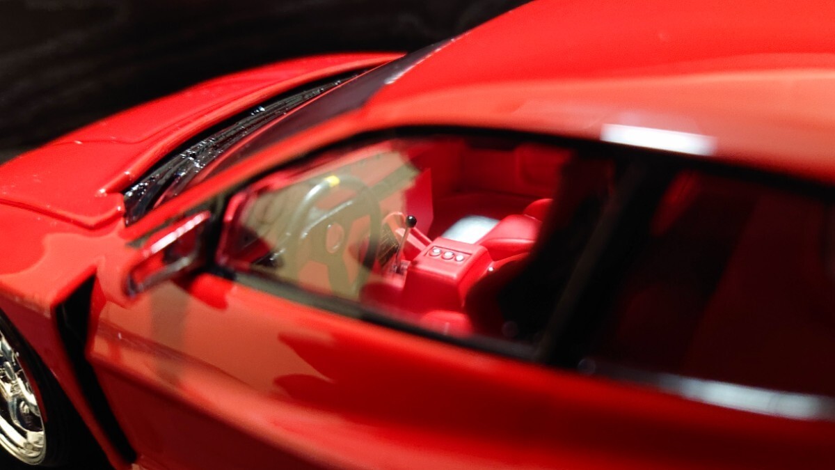 最終価格 フジミ 1/24 フェラーリ テスタロッサ ケーニッヒ カスタム LED点灯 プラモデル 完成品 ケース付き 中古品の画像7
