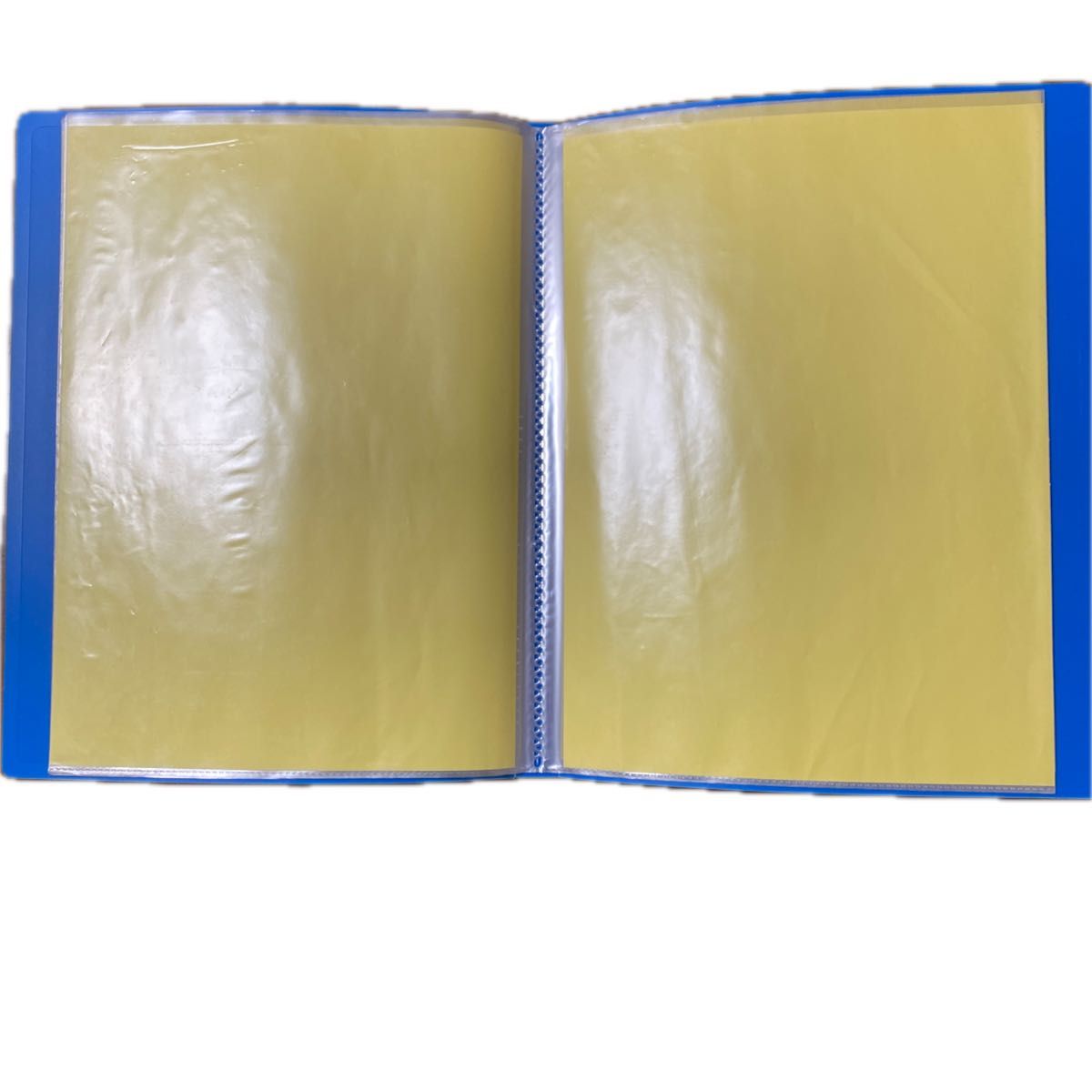 クリアブックA4   20ポケット　4冊セット  青色　黄緑色　黄色　緑色