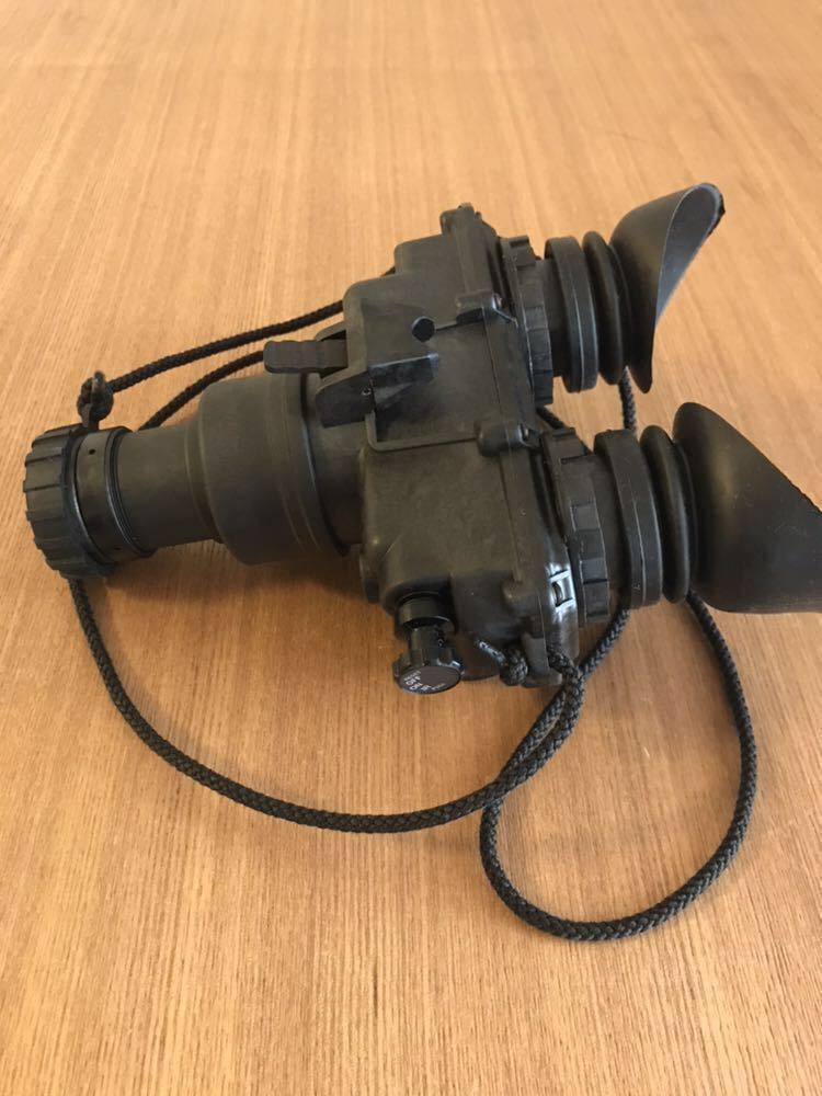 Litton PVS-7B/D no. 3 generation night vision GEN3 OMNI7 face mask mount attaching PVS-14 night vision equipment 
