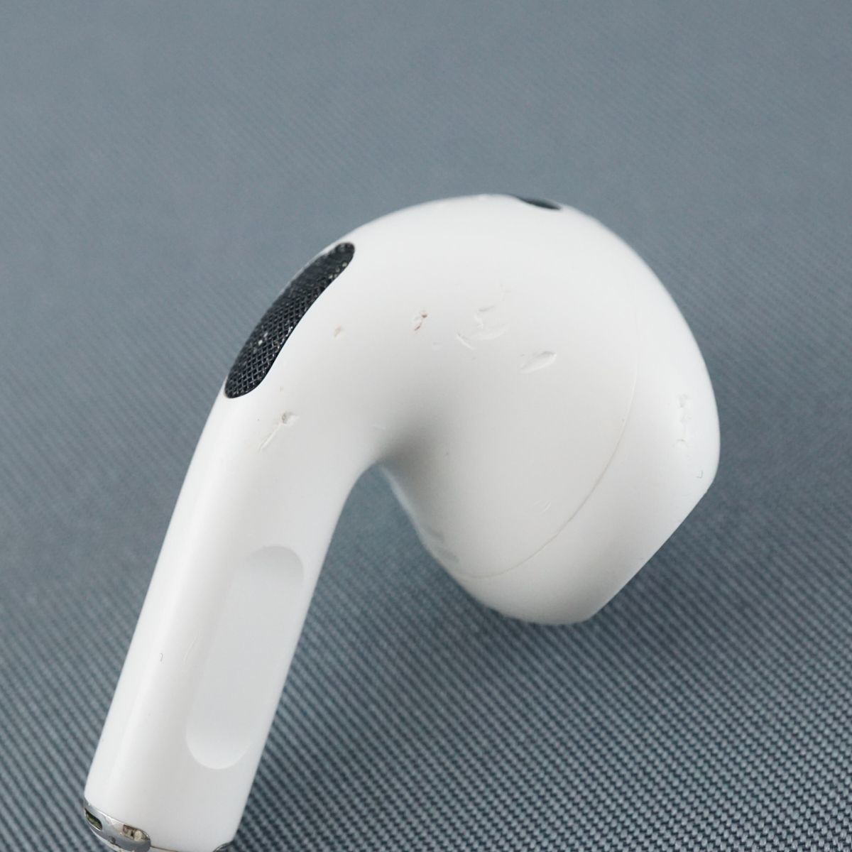 Apple AirPods 第三世代 右イヤホンのみ USED品 R 片耳 右耳 A2565 ワイヤレスイヤホン 耐汗 耐水 MME73J/A 完動品 中古 KR V0213_画像6