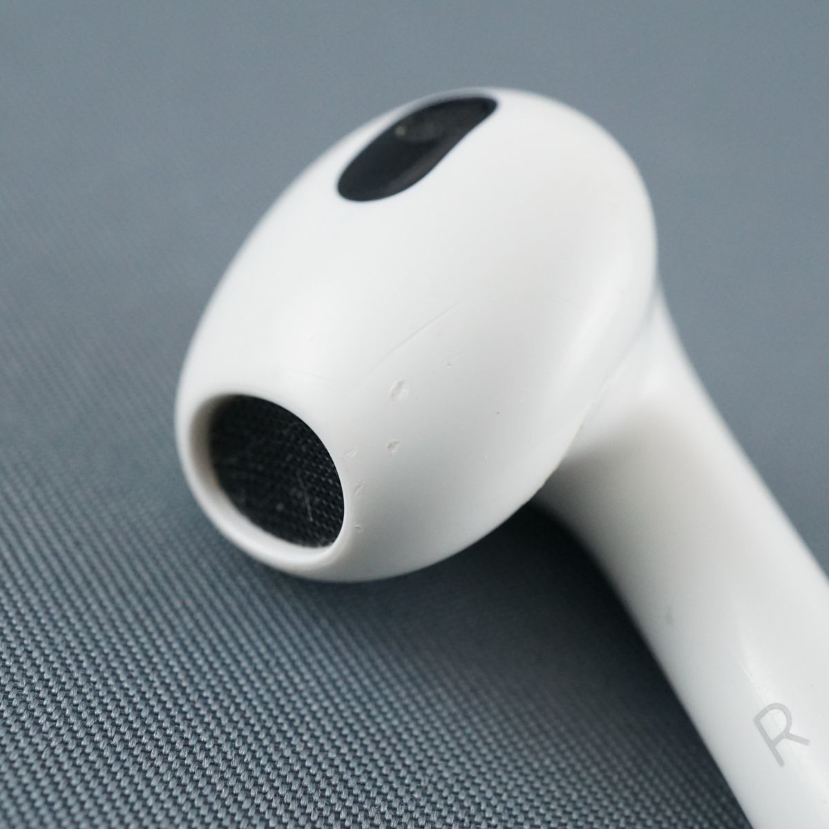 Apple AirPods 第三世代 右イヤホンのみ USED品 R 片耳 右耳 A2565 ワイヤレスイヤホン 耐汗 耐水 MME73J/A 完動品 中古 KR V0213_画像8