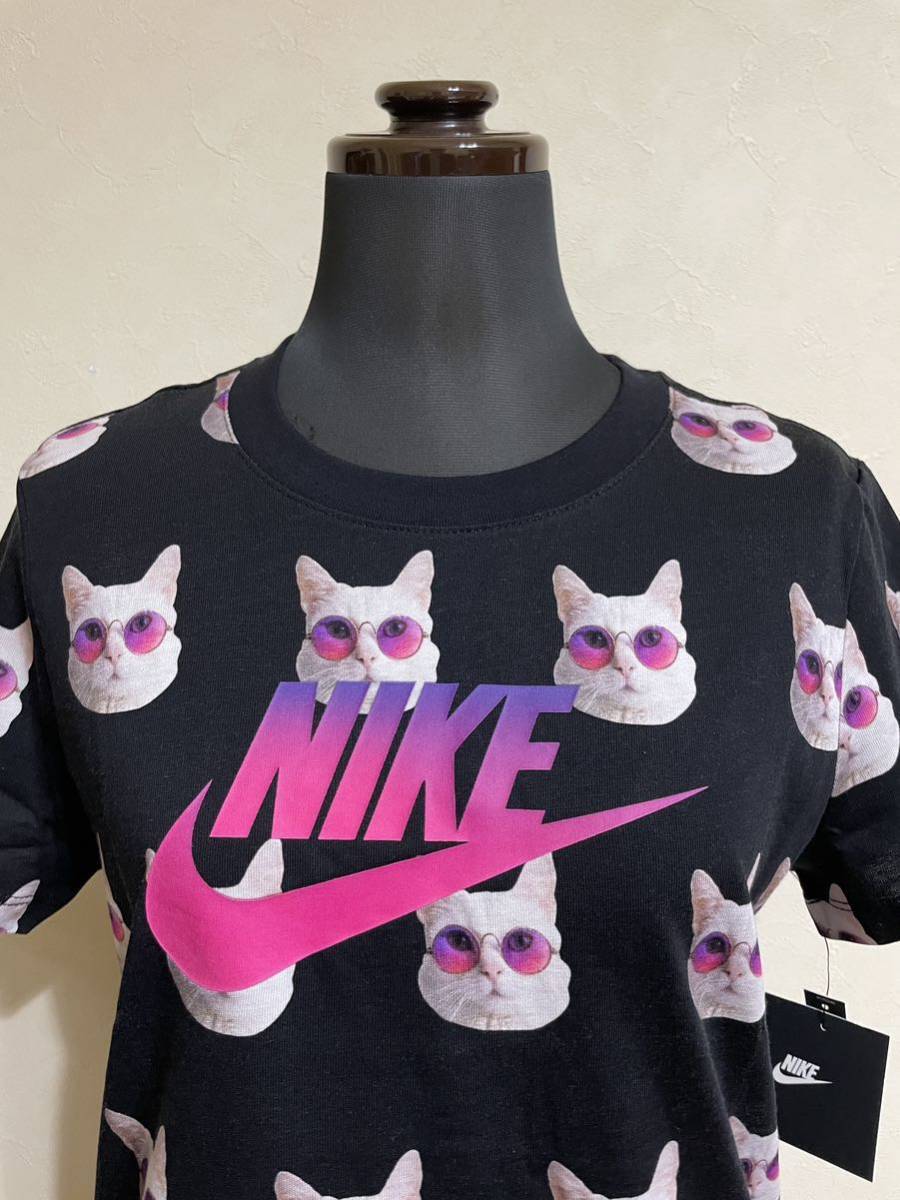 【新品】 NIKE ナイキ レディース スタンダードフィット ドライ Tシャツ トップス サイズS 155/80A 半袖 黒 猫総柄 DH3176_画像3