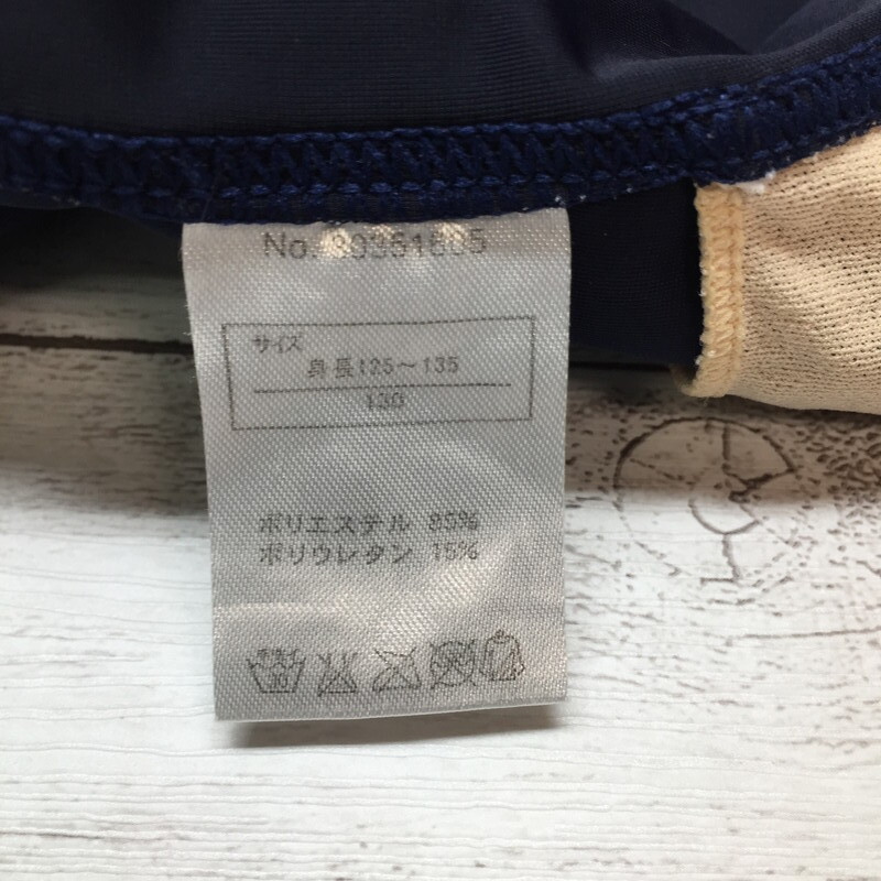 k8137★競泳水着 女子 レディース ジュニア ネイビー 紺黒系 ワンピース グレイス 130サイズ つるすべ スカート 海 プール スイミング 衣装_画像5