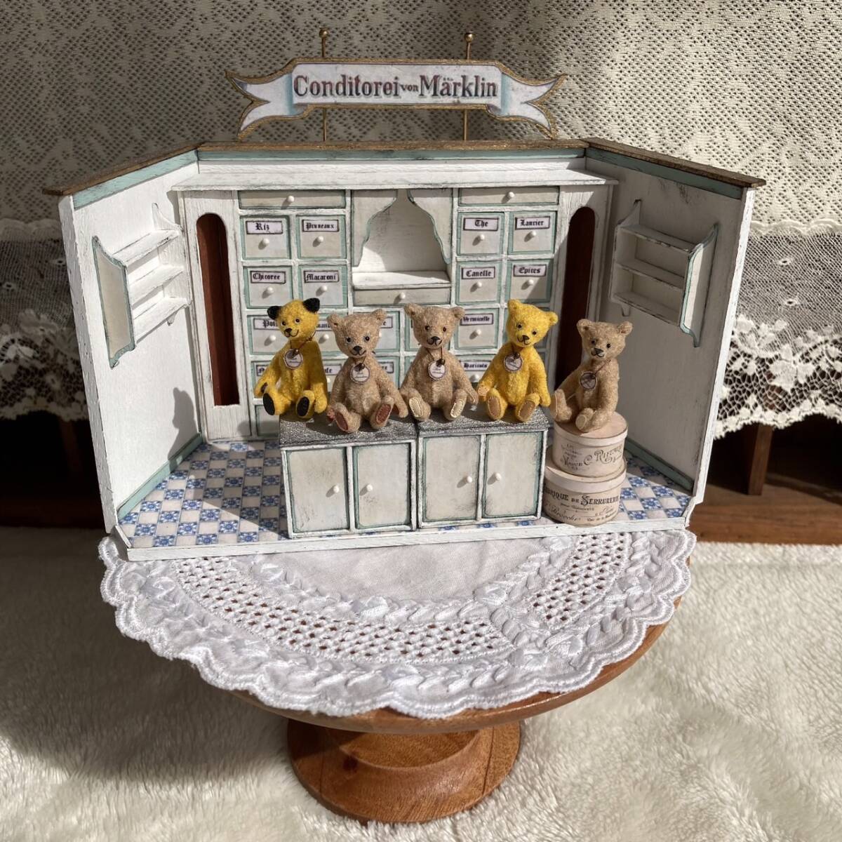 ＊handmade miniature teddy bear & dollhouse shop set*の画像5