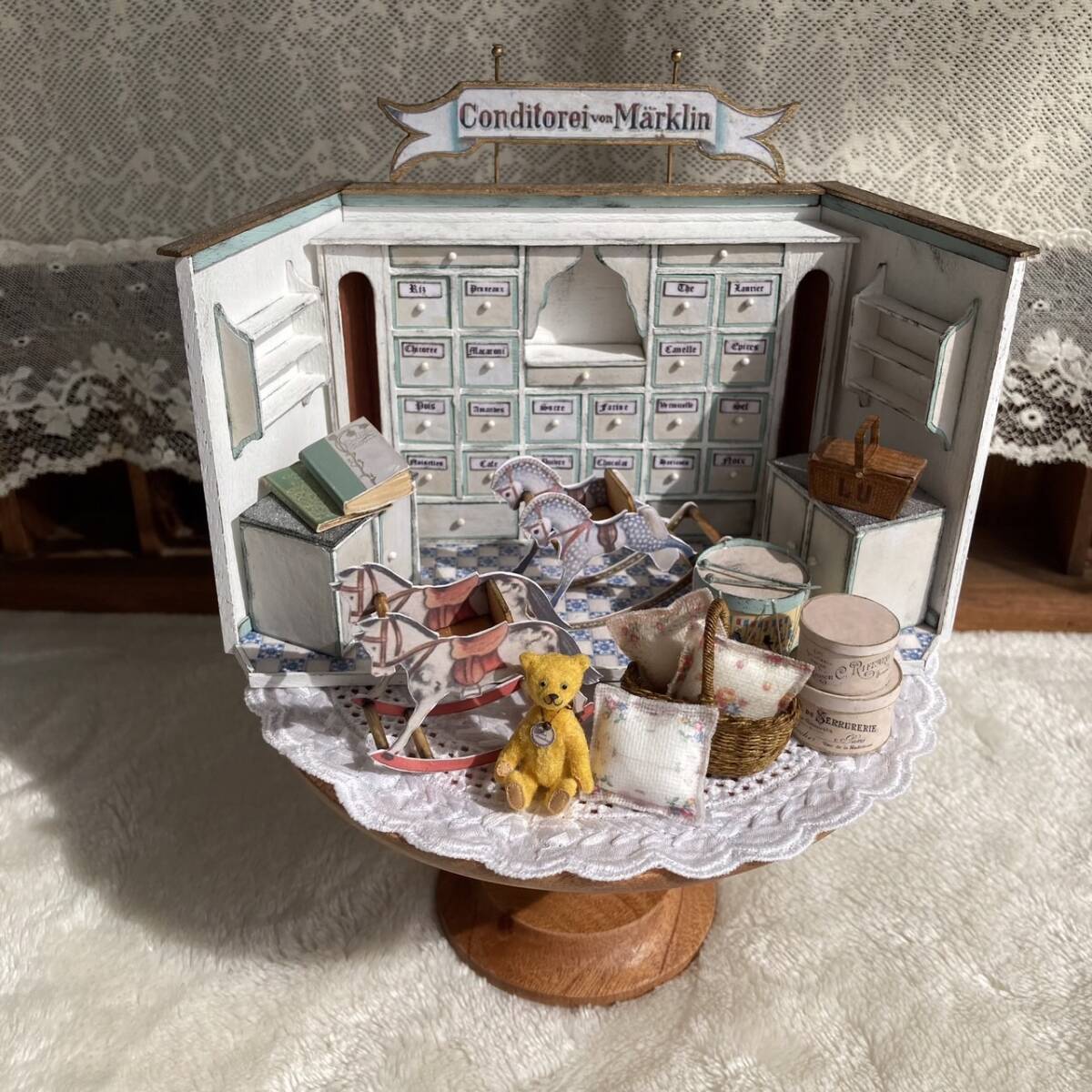 ＊handmade miniature teddy bear & dollhouse shop set*の画像6