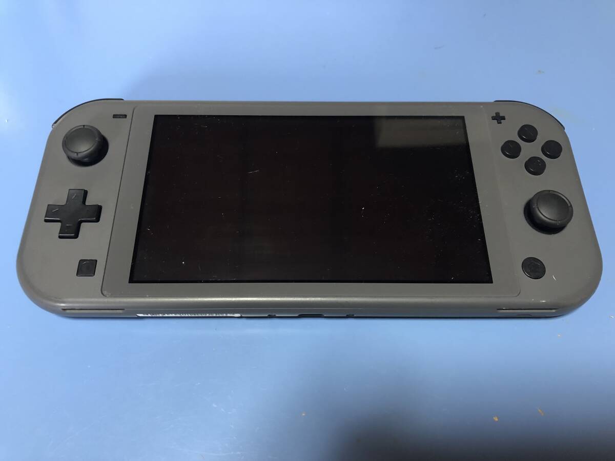 【中古】Nintendo Switch Lite 2019モデル　グレー（スティック・ボタン　ブラックカスタム）