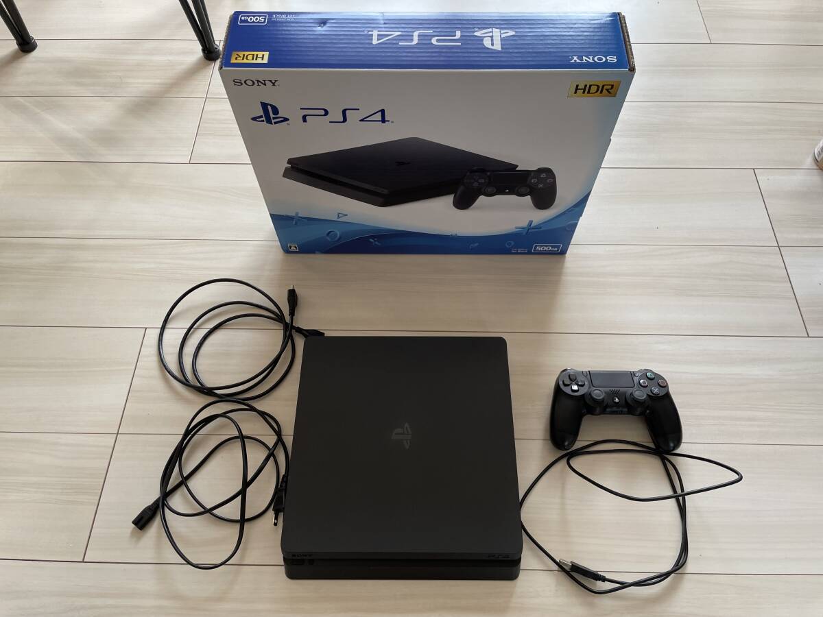 【送料無料】 PlayStation4 ジェット・ブラック 500GB CUH-2200AB01