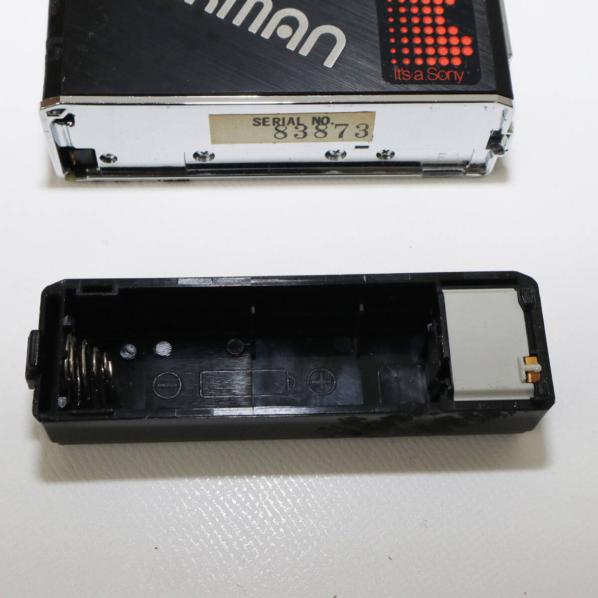 SONY WALKMAN WM-F102 TV FM AMステレオカセットプレイヤー ウォークマン カセットウォークマン DOLBY 電池ボックス付き　M3756_画像8