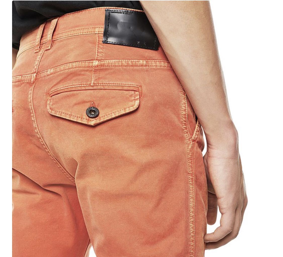 新品 ¥58300 DIESEL オンレンジ メンス カーゴチノパンツ 綿98 新品 ¥58300 DIESEL オンレンジ メンス カーゴチノパンツ 綿98