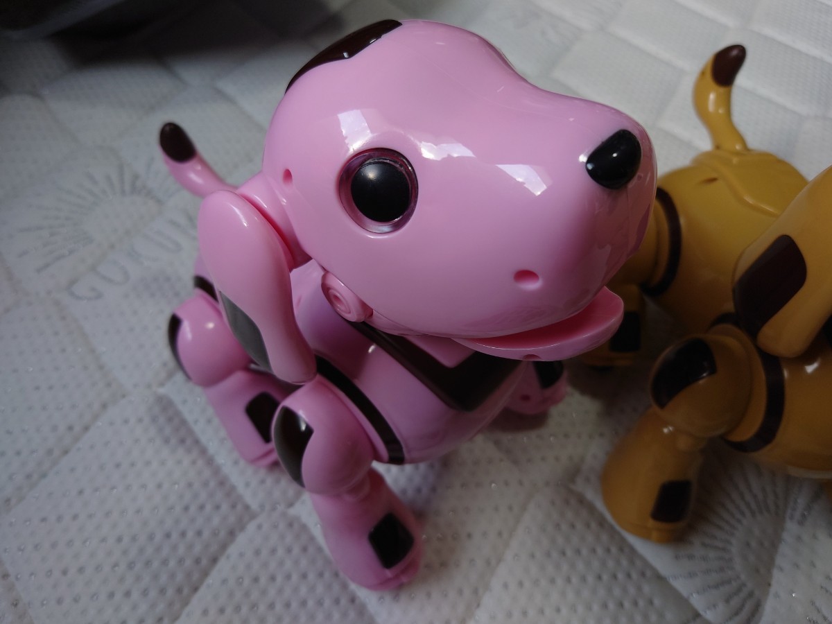 ロボット犬 リモコン ロボパピー フィギュア 2匹 ジャンク モカ、チェリー インテリア 犬 幼児玩具 ラジコン 訳あり_画像3