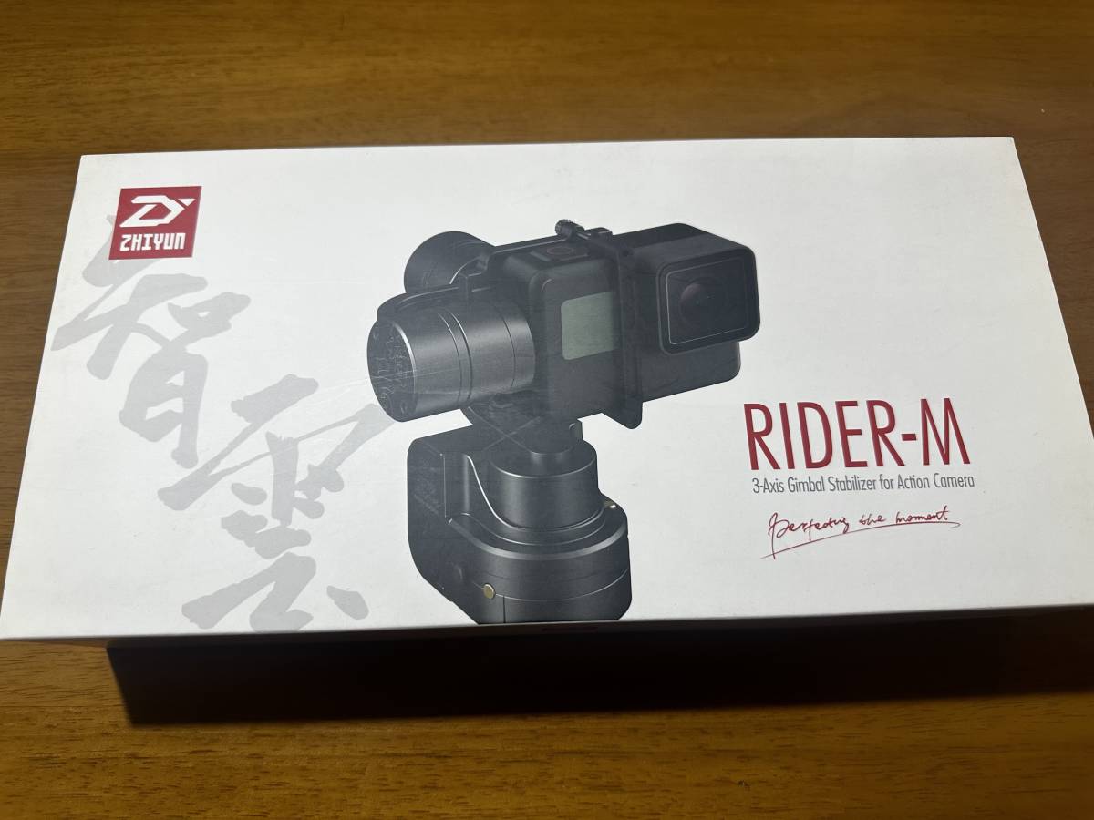 【美品】Zhiyun Rider M ジンバル スタビライザー goproスポーツカメラ用 手持ちジンバル コンパクト 小型 充電式_画像1