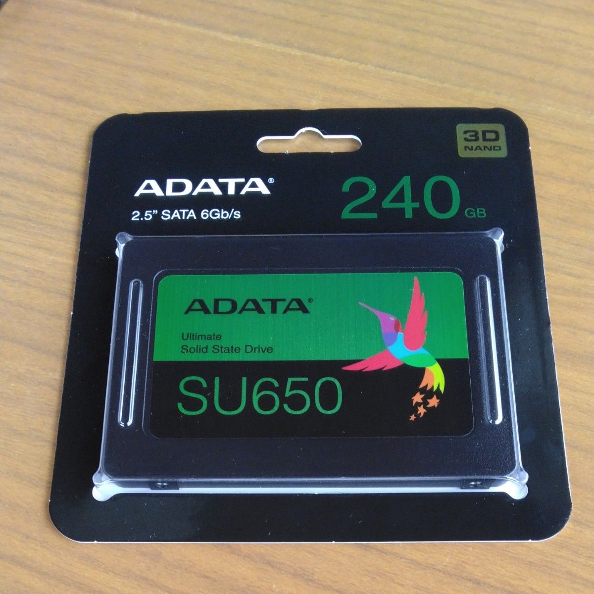 未開封品　ADATA 240GB 2.5インチ SSD　　　　SATAケーブル 1本付き