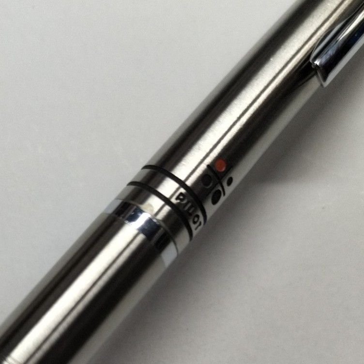 パイロット PILOT ホソブト ボールペン 2色 4色 振り子式 蝕刻 パイロット PILOT ホソブト ボールペン 2色 4色 振り子式 蝕刻