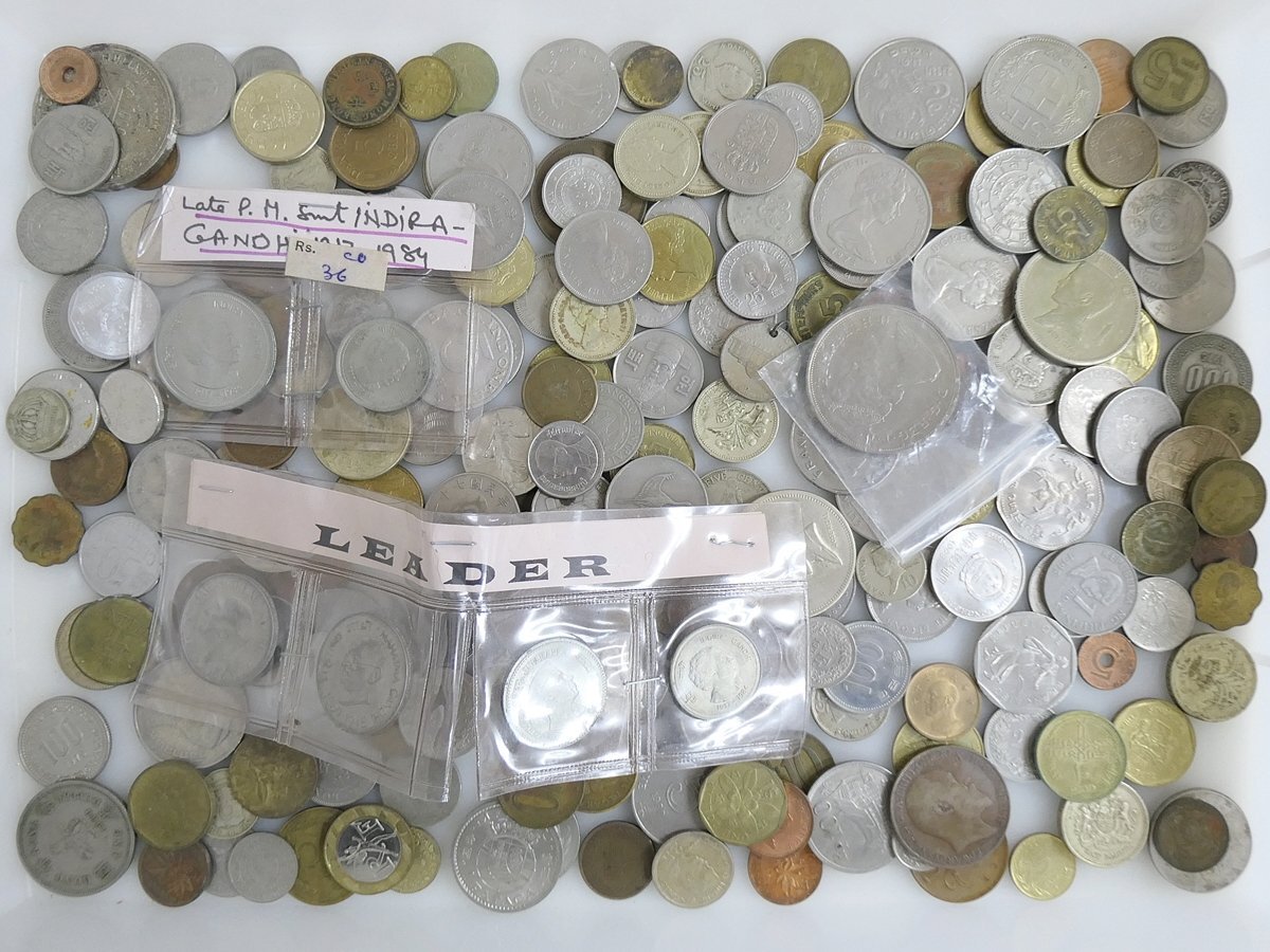 【1円スタート】 外国コイン　約1.1ｋｇ　まとめ　青銅　アルミ　ニッケル　白銅　黄銅　錫_画像1