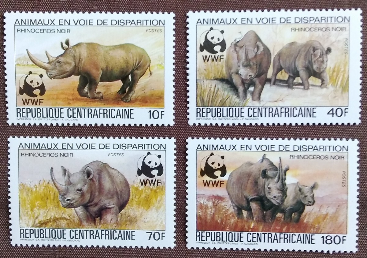 中央アフリカ 1983 サイ WWF （世界自然保護基金） 4完 未使用糊あり 動物 自然の画像1