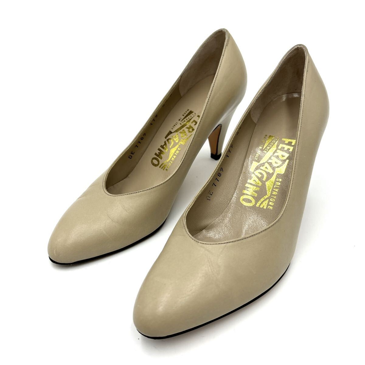 M ＊ 良品 イタリア製 '高級婦人靴' Salvatore Ferragamo サルヴァトーレフェラガモ 本革 ヒール / パンプス 4.5B 21.5cm レディース