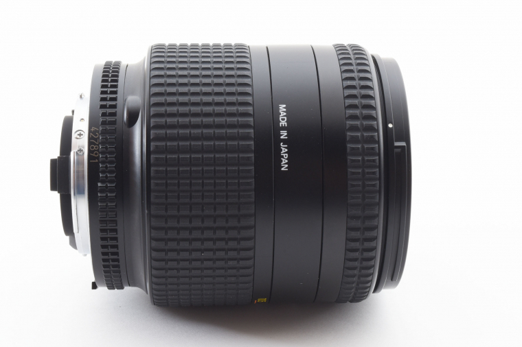 [新品同様] Nikon AF Nikkor 28-105mm F3.5-4.5 D Macro Zoom Lens /元箱、付属品あり #2082448の画像7