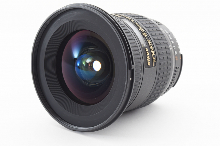 [新品同様] Nikon AF Nikkor 18-35mm F3.5-4.5 D ED Wide Angle Lens 広角レンズ /元箱、付属品あり #2082449_画像2