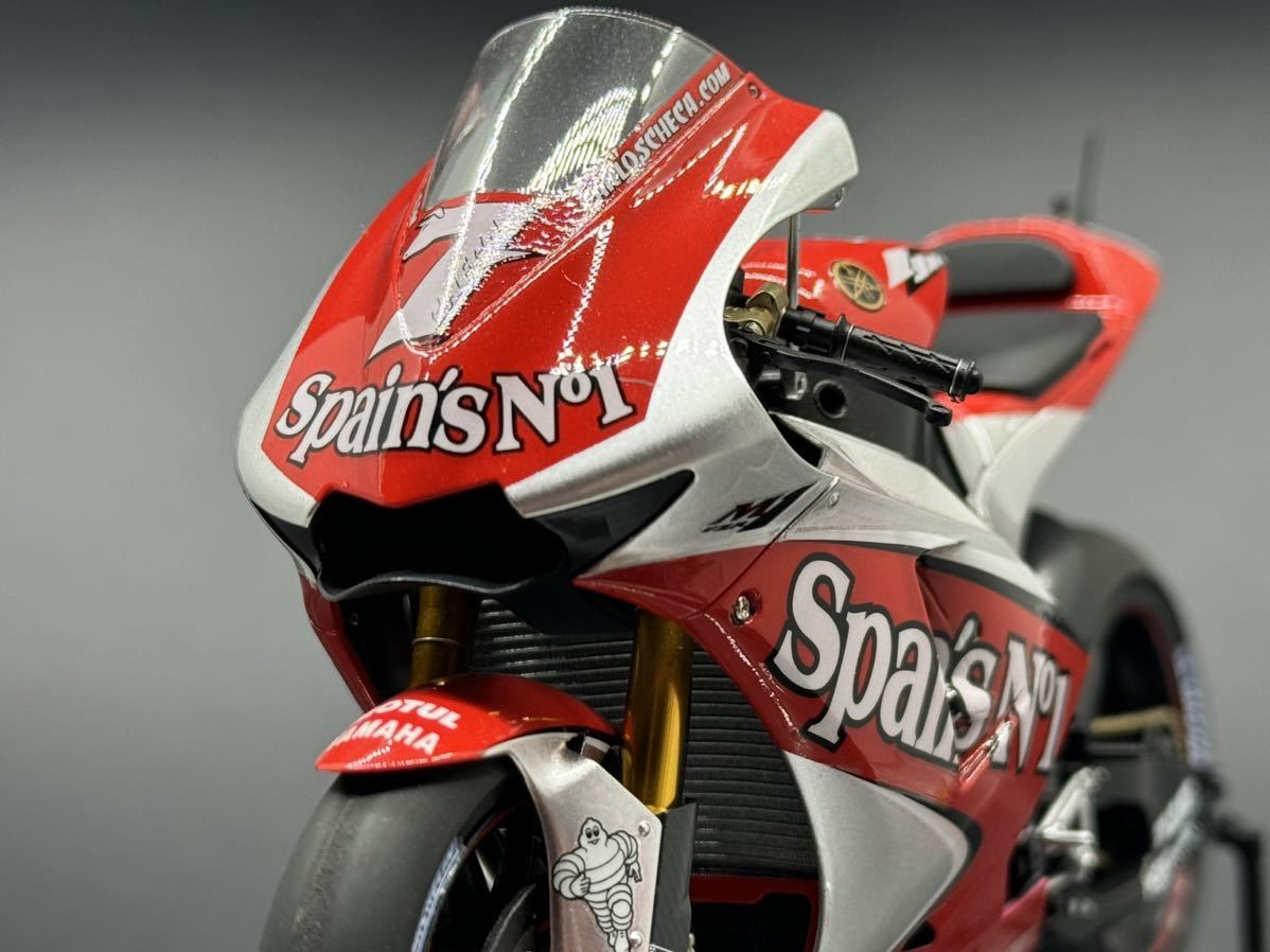 塗装済完成品　タミヤ　1/12 ヤマハ YZR-M1 '04_画像9