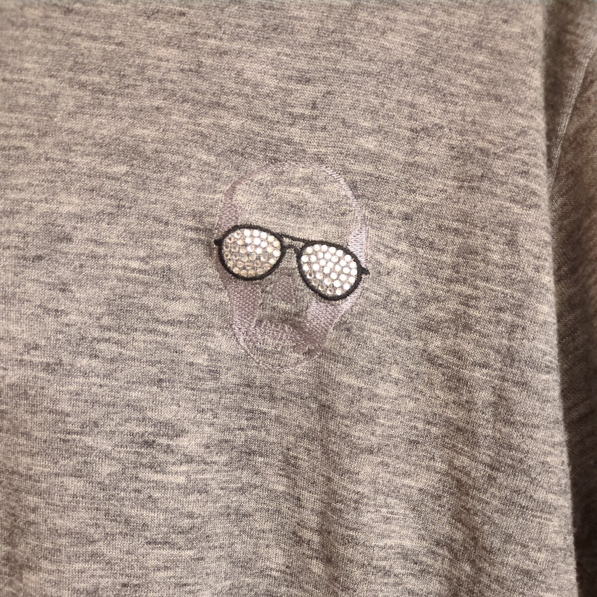 ルシアン ペラフィネ lucien pellat-finet Ｖネック グレー ニット セーター 半袖 メンズ 男性 ドクロ スカル 髑髏 灰色 Tシャツとしても_画像2